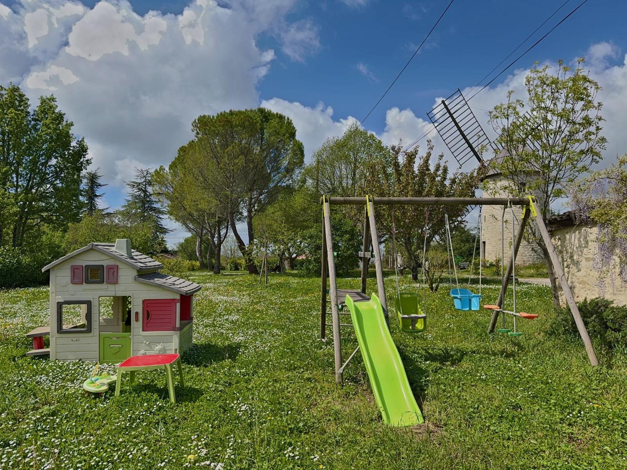 Les Curies, Ludogite Avec Piscine A Aujols ภายนอก รูปภาพ